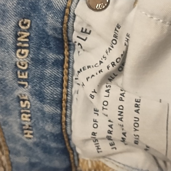 American Eagle Outfitters Light Blue Distressed Skinny Jeans - Picture 7 of 7